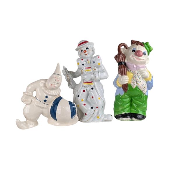 Vintage Ceramic Clown Figurine Lot: Hand-Painted Retro Decor - Picture 9 of 9